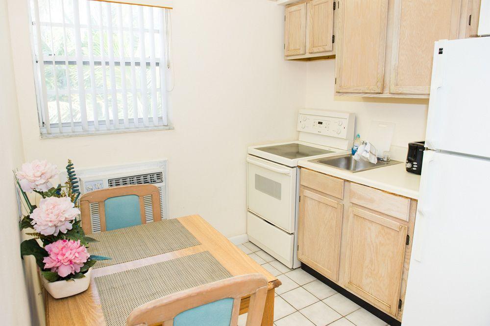 Shore Haven Resort Inn Lauderdale-by-the-Sea Esterno foto