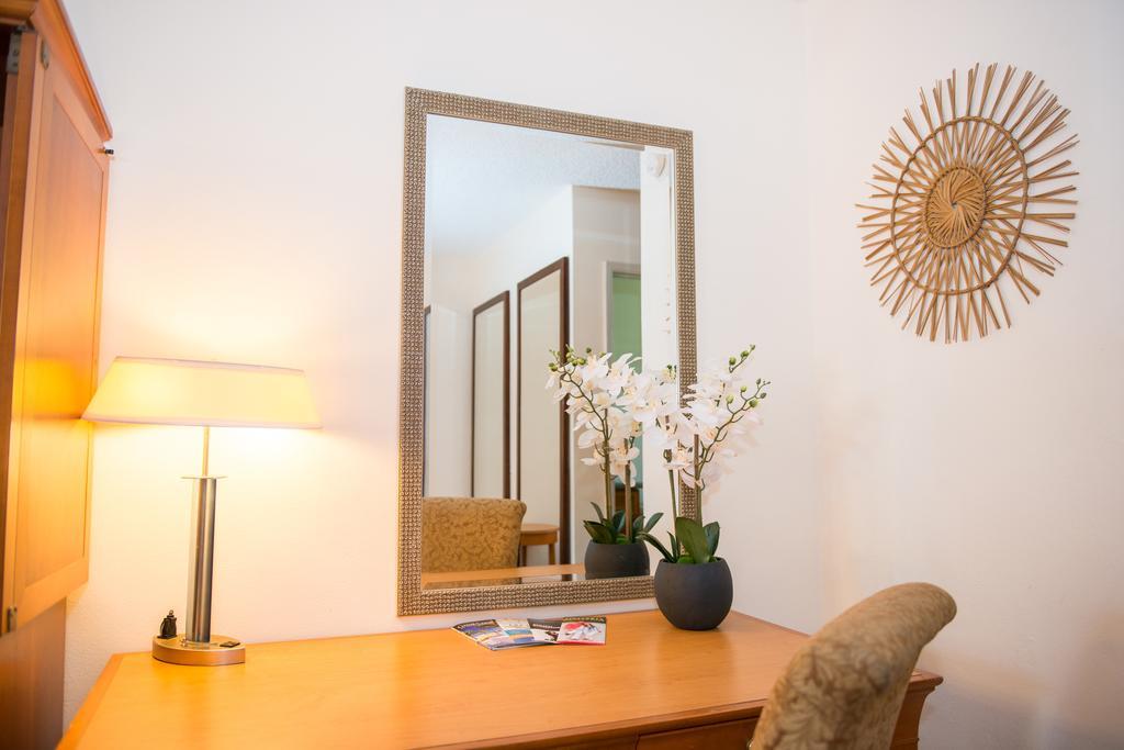 Shore Haven Resort Inn Lauderdale-by-the-Sea Esterno foto