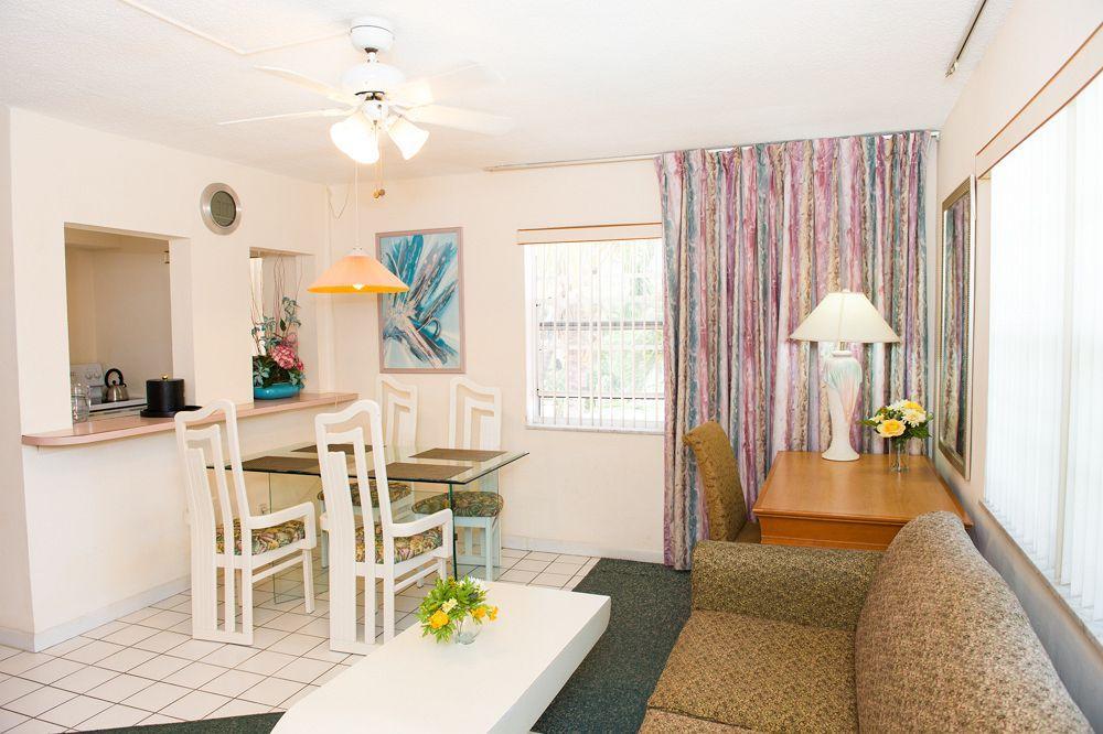 Shore Haven Resort Inn Lauderdale-by-the-Sea Esterno foto